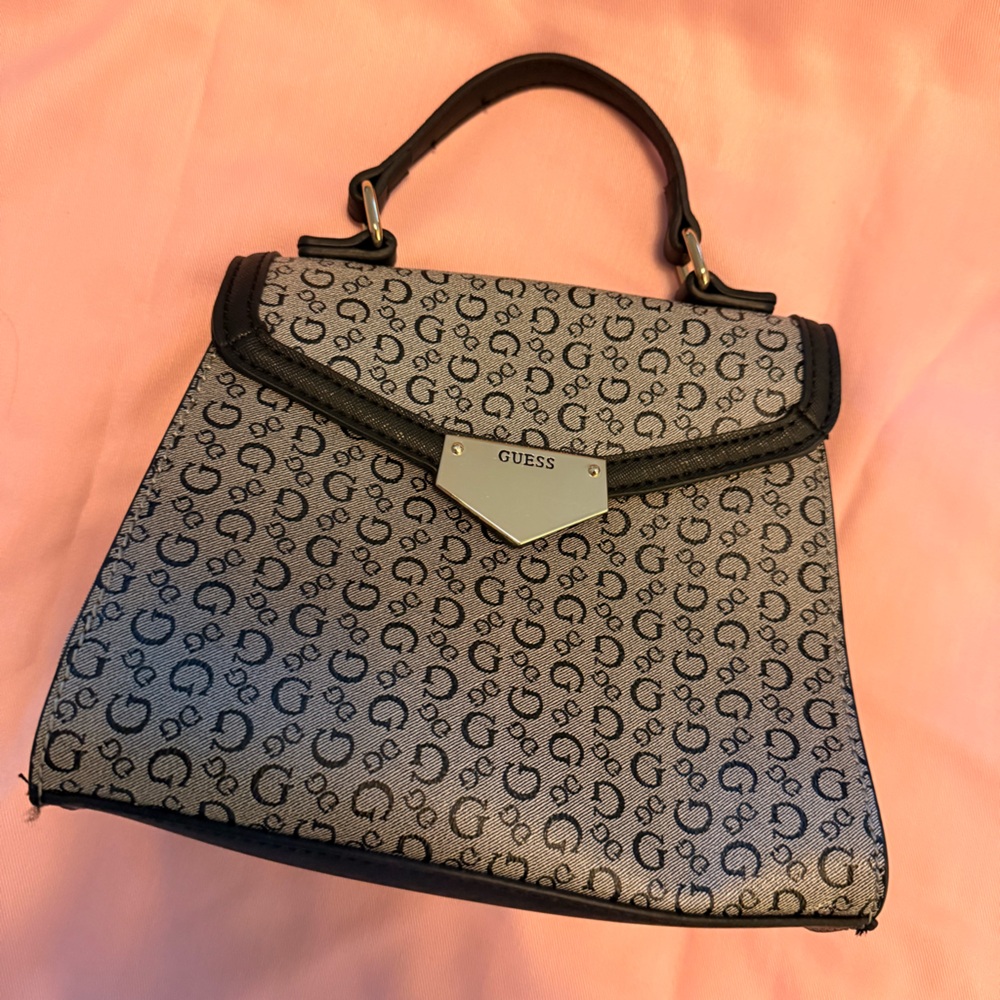 Guess Beige Monogram Interior Purse